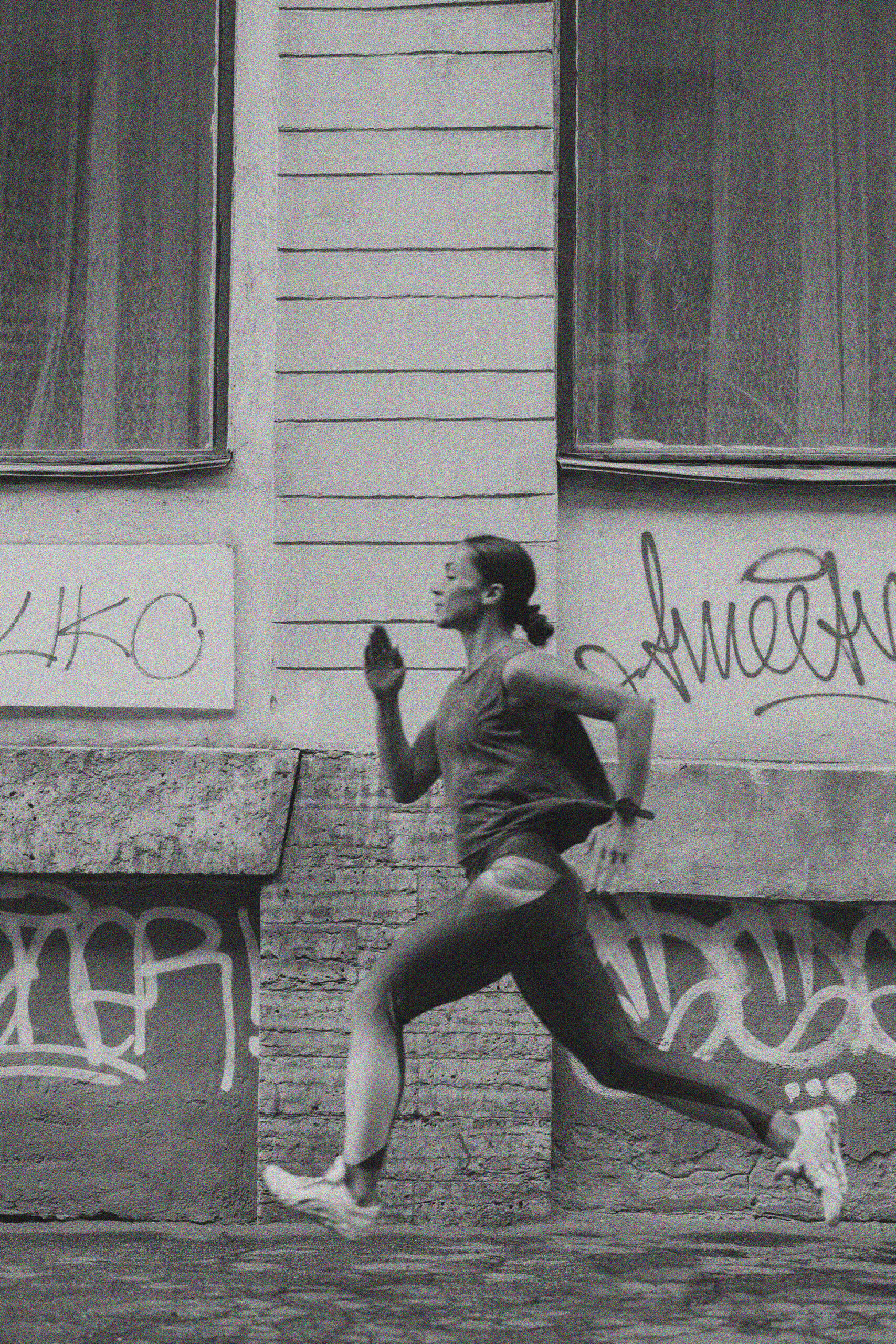 RUNNN performance imagery